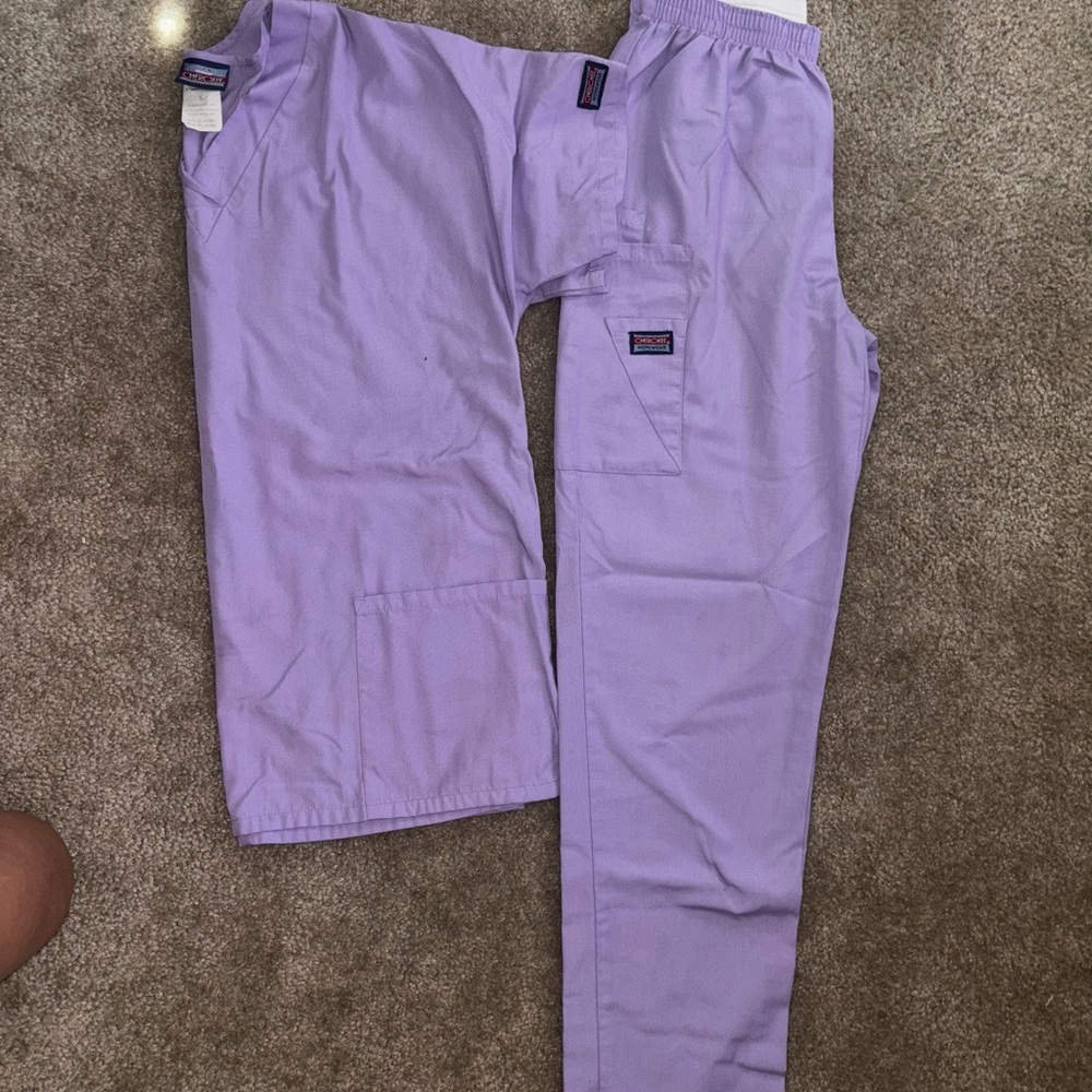 Cherokee nursing scrubs